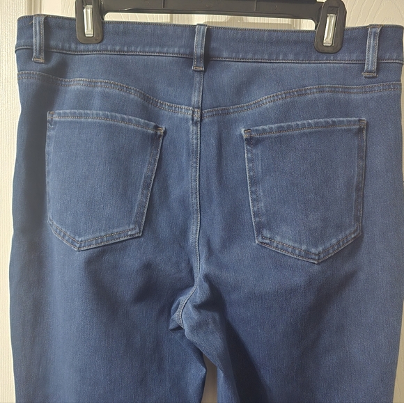 Halara Flex™ Mid-Rise Bootcut Jeans w/ 4-Way Stretch, Dark Wash, Sz Large, EUC! - Picture 8 of 12